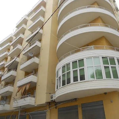 Elis Apartment